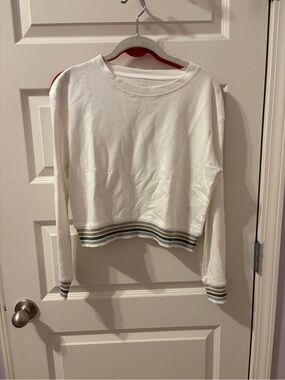 Cropped White Long-Sleeve Pullover with Striped Hem